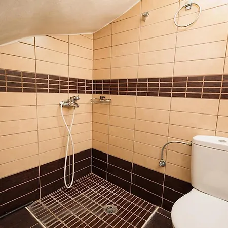 Mikra Anogia * レティムノ