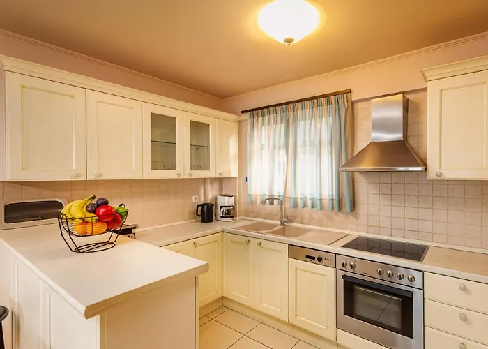 Mikra Anogia Villas *